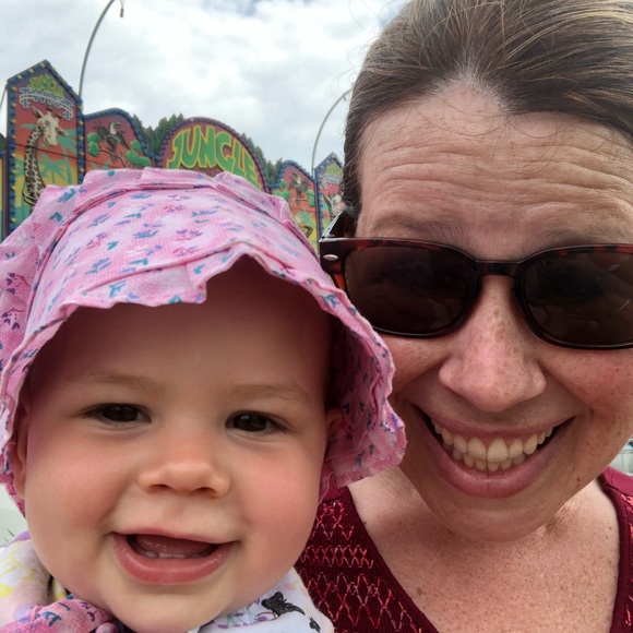 Meet your Posher, Jera - Picture 3 of 4